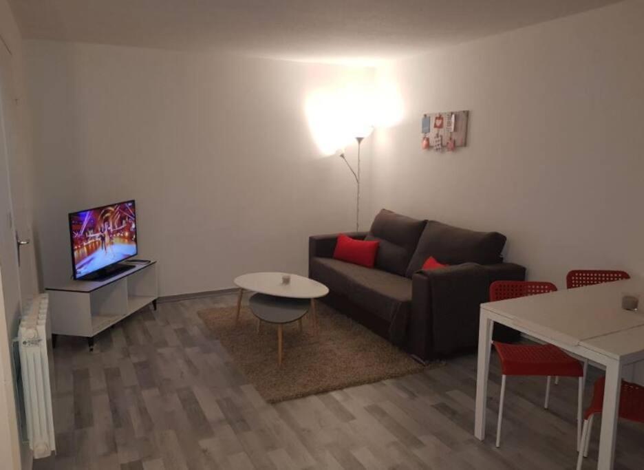 Ferienwohnung Le Rouennais Et Son Parking Prive Exterior foto