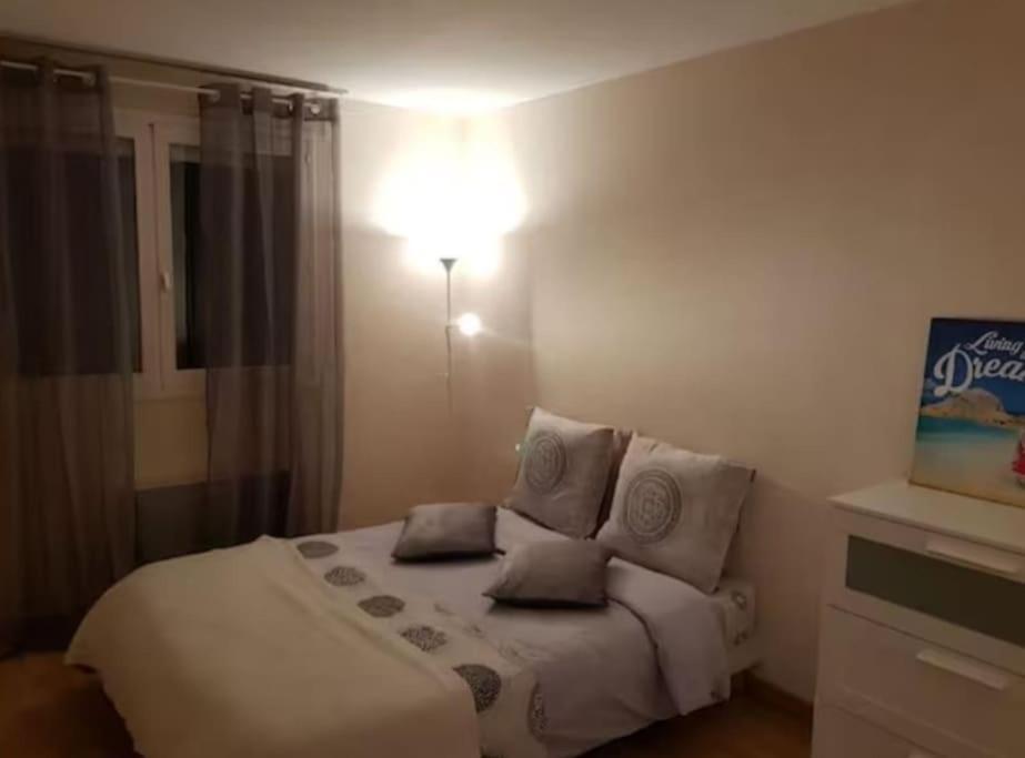 Ferienwohnung Le Rouennais Et Son Parking Prive Exterior foto
